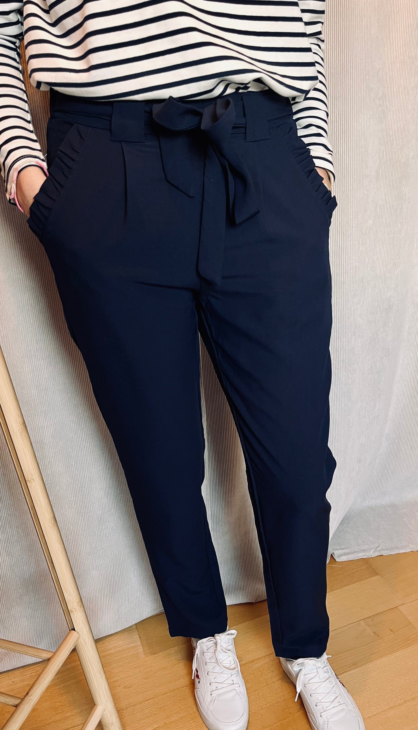 PANTALON BLEU MARINE - LEA